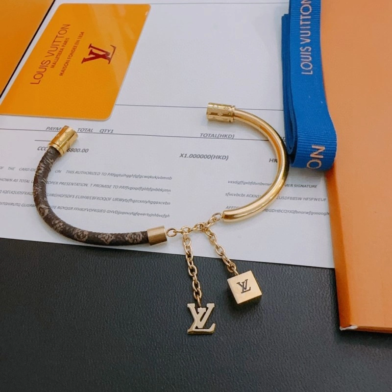 Durable Louis Vuitton Bracelets 248316