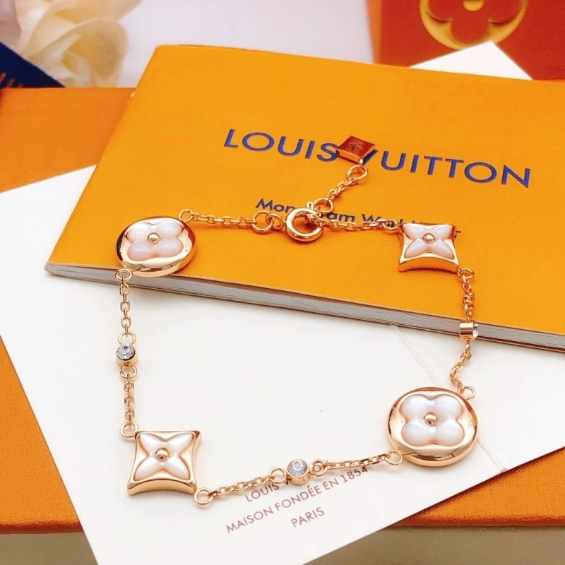 Packable Louis Vuitton Bracelets 248307