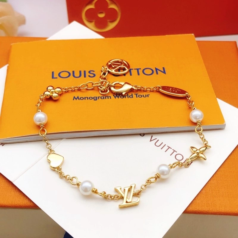 Louis Vuitton Bracelets Lightweight 248322