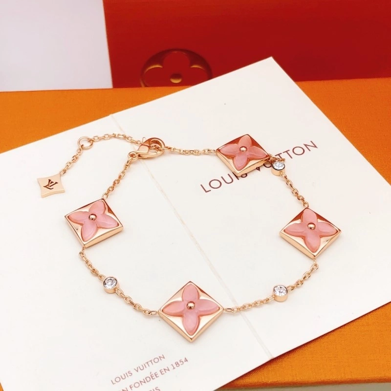 MoistureWicking Louis Vuitton Bracelets 248306