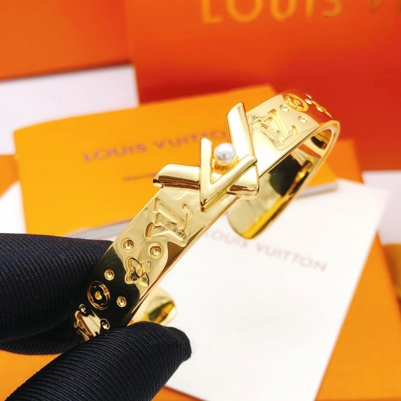 Louis Vuitton Bracelets Efficient 248303