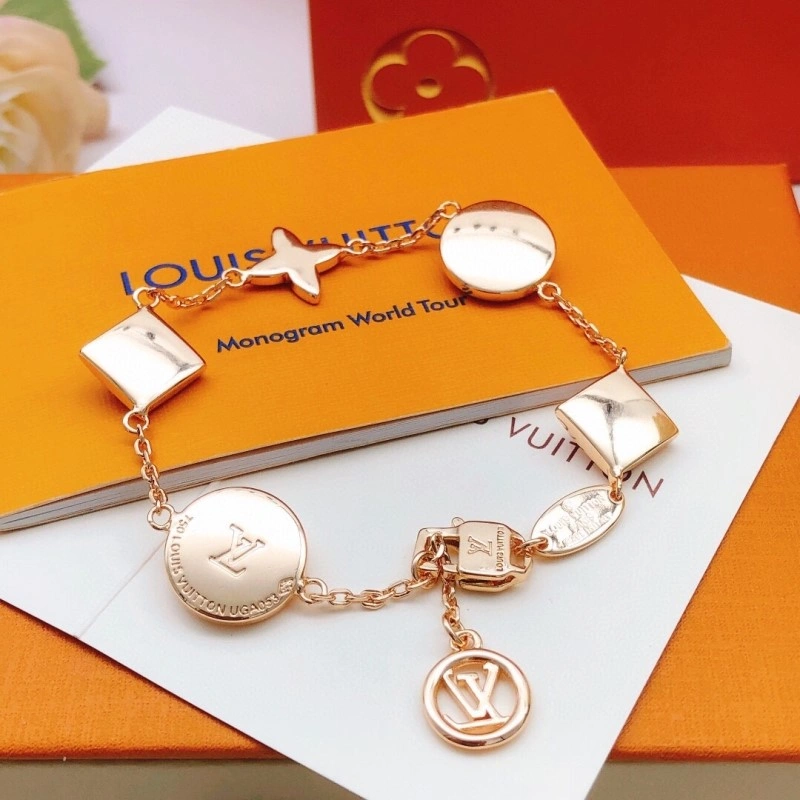 Attractive Louis Vuitton Bracelets 248301