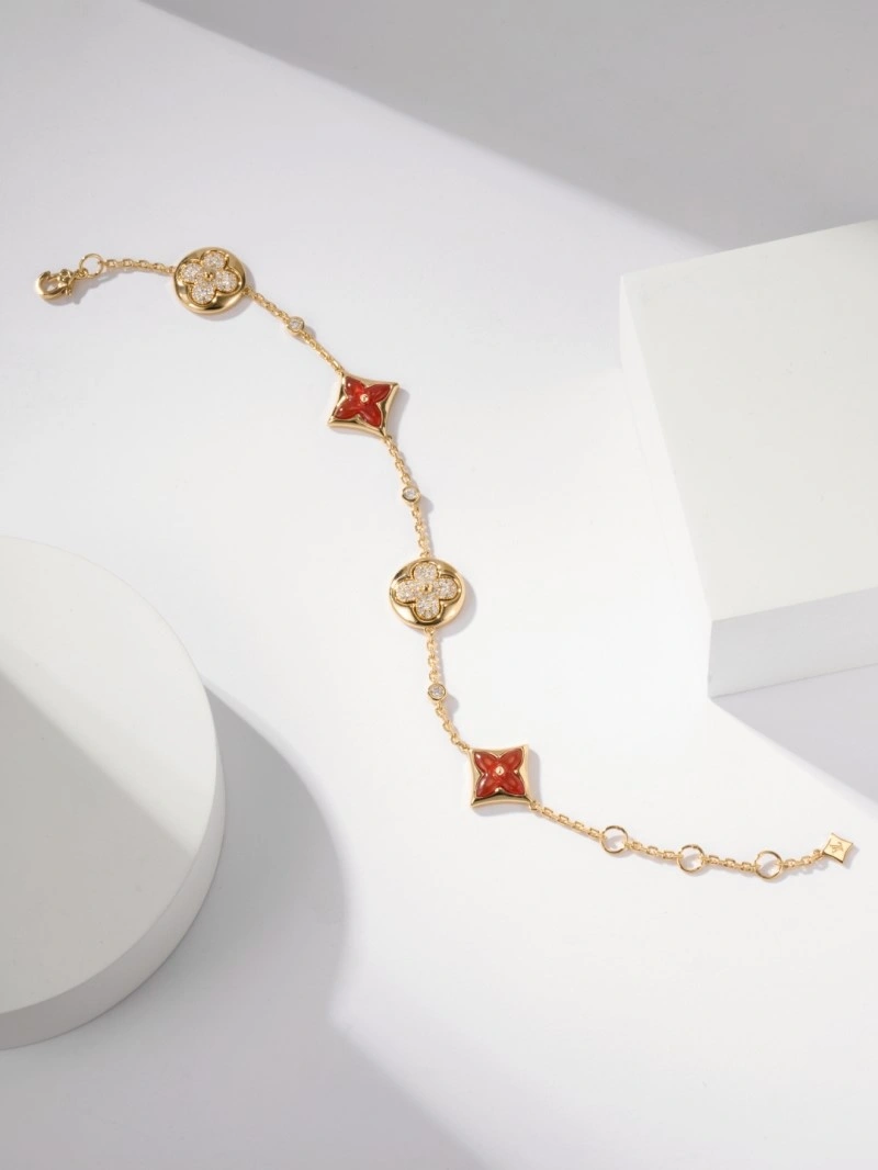 Breathable Louis Vuitton Bracelets 248294