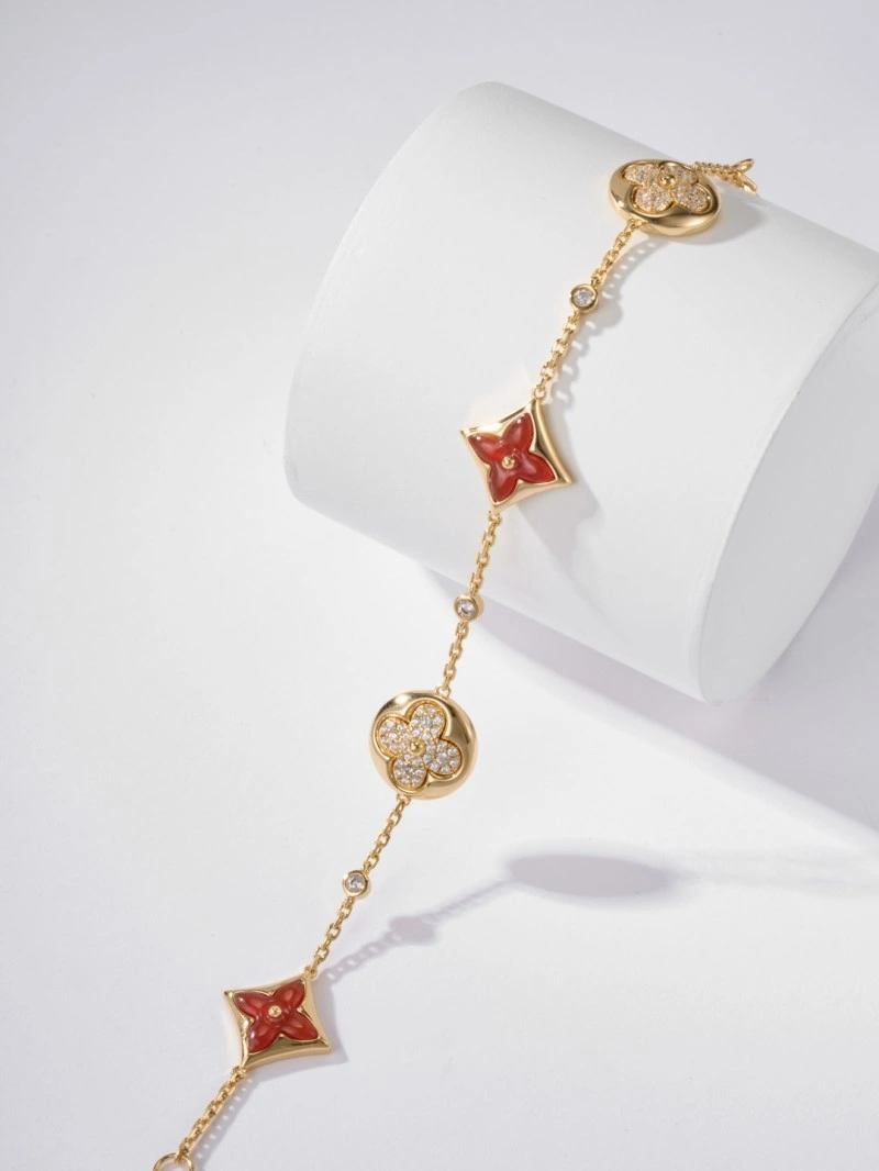 Breathable Louis Vuitton Bracelets 248294