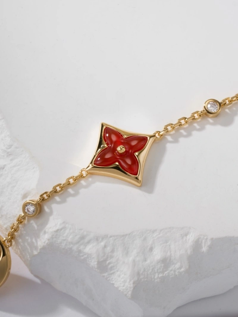 Breathable Louis Vuitton Bracelets 248294