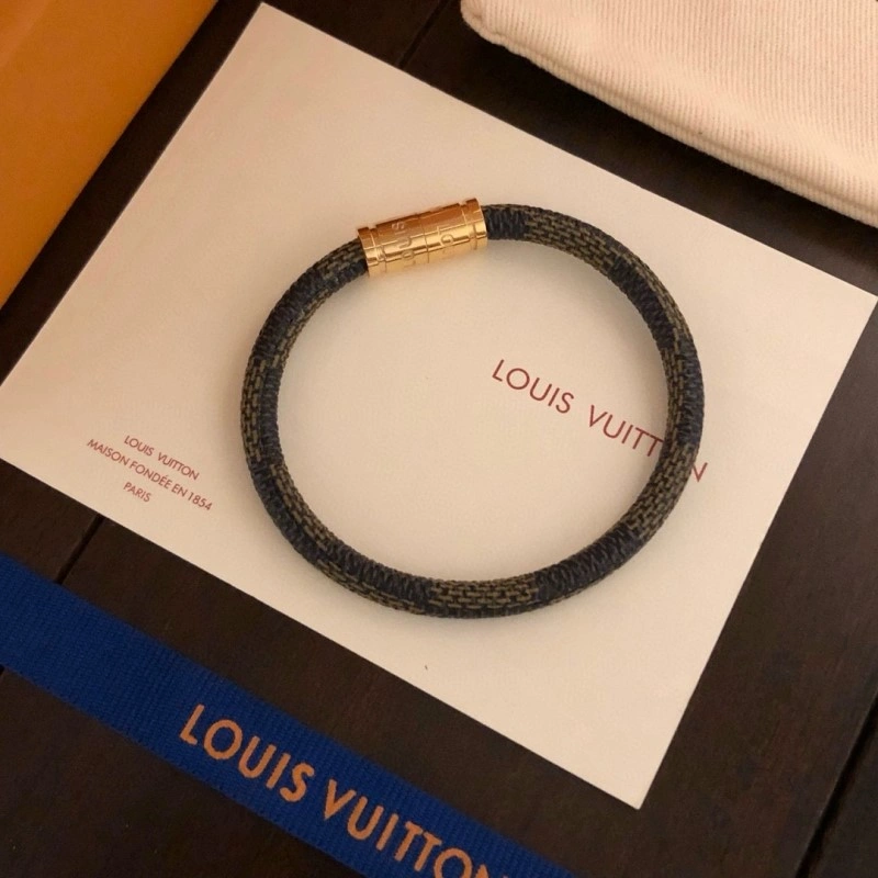 StreetReady Louis Vuitton Bracelets 248276
