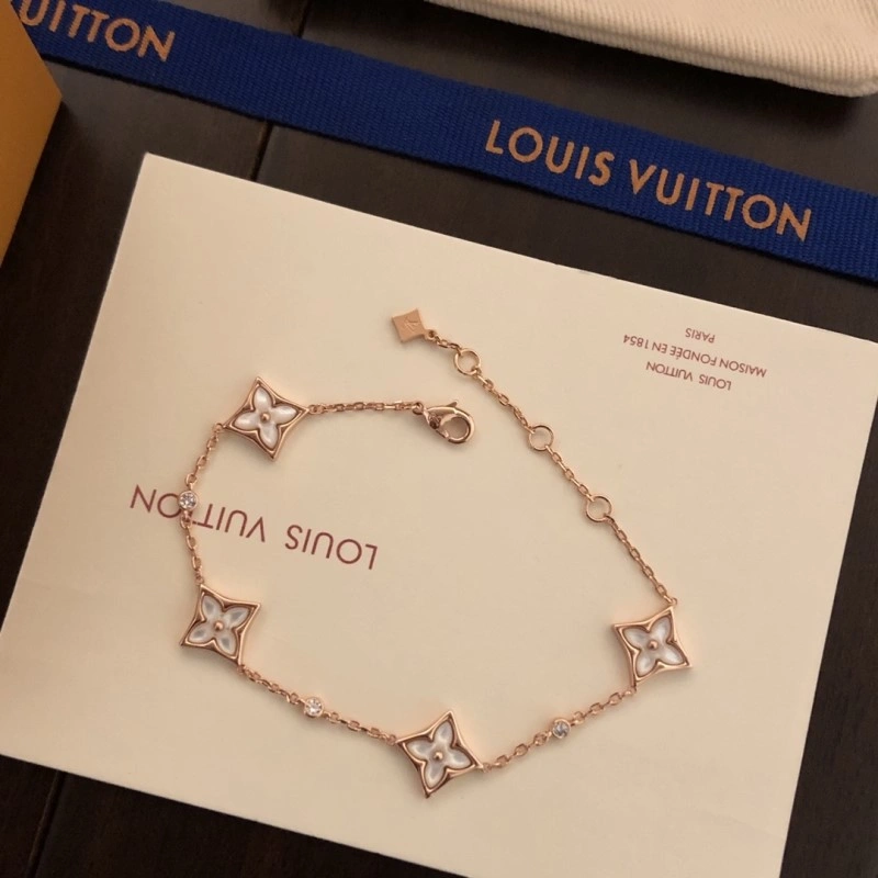 Sophisticated Louis Vuitton Bracelets 248277