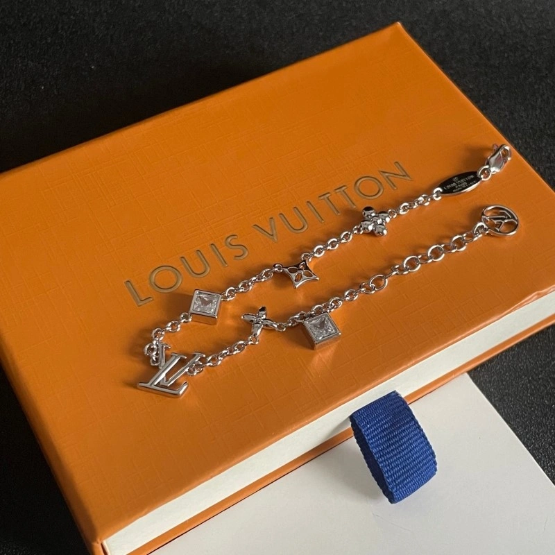 Louis Vuitton Bracelets Cozy 248291