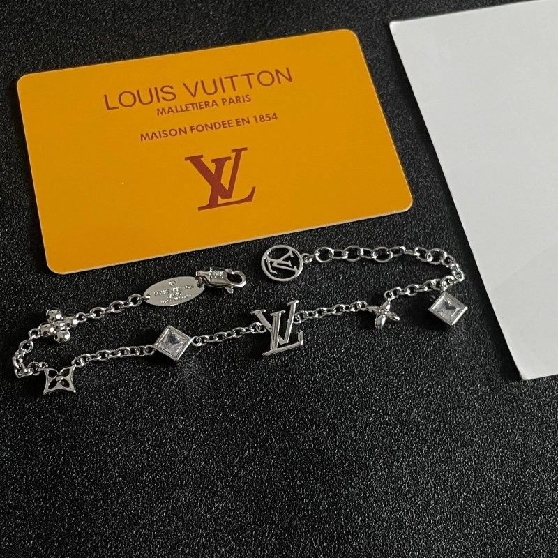 Louis Vuitton Bracelets Cozy 248291