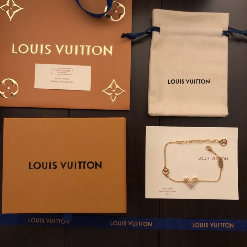 Louis Vuitton Bracelets SportInspired 248289