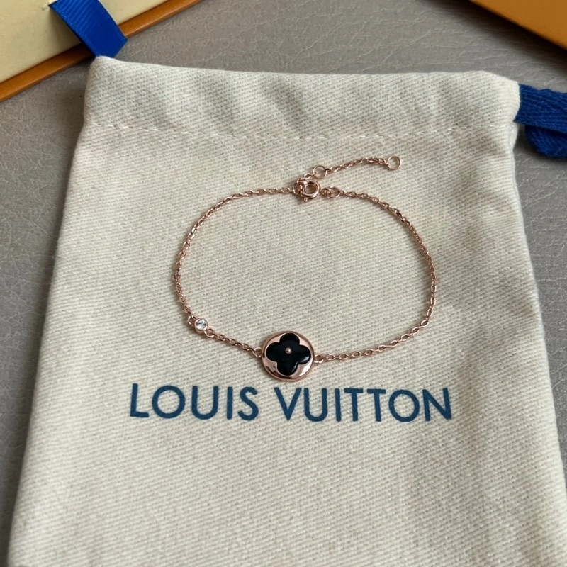 Soft Louis Vuitton Bracelets 248290