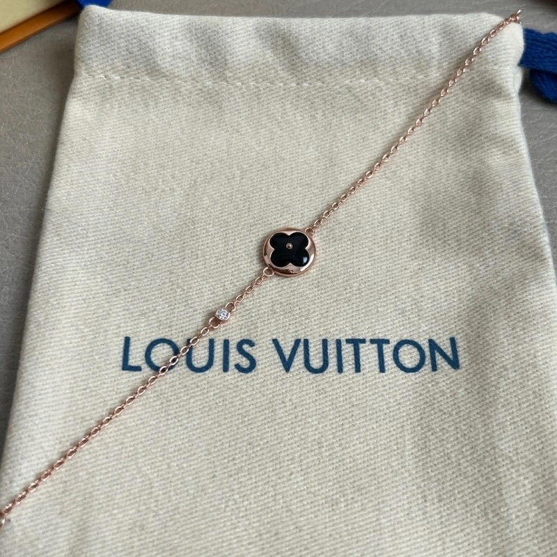 Soft Louis Vuitton Bracelets 248290