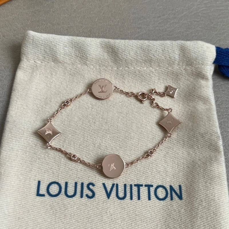 WaterResistant Louis Vuitton Bracelets 248284