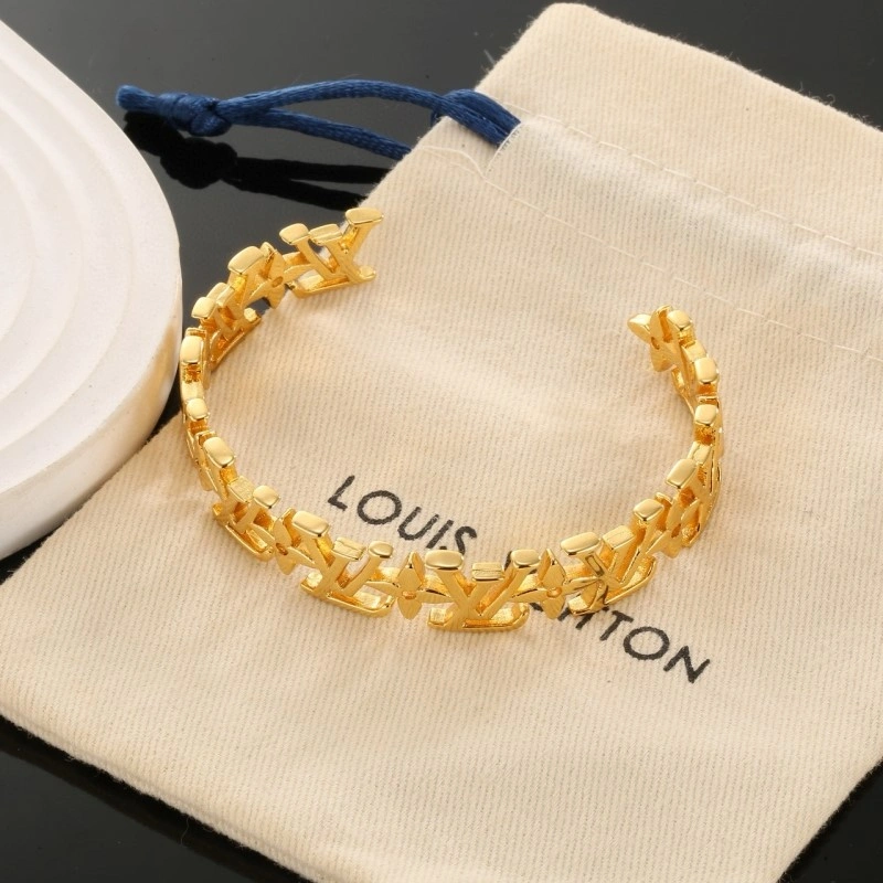 Louis Vuitton Bracelets MoistureWicking 248258