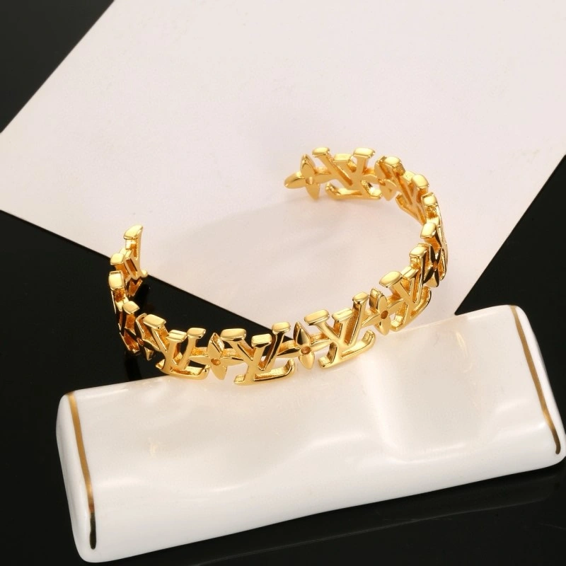 Louis Vuitton Bracelets MoistureWicking 248258
