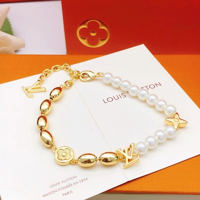 DailyWear Louis Vuitton Bracelets 248245