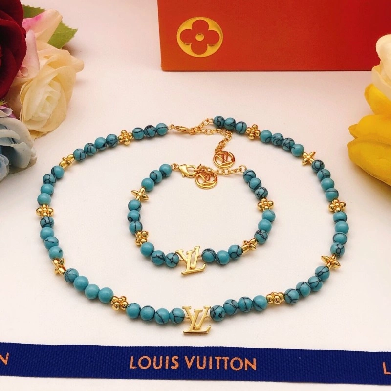 Timeless Louis Vuitton Bracelets 248239