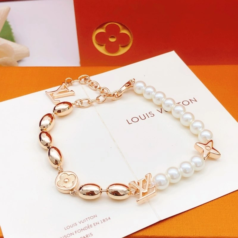 Louis Vuitton Bracelets EyeCatching 248238