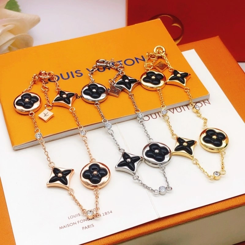 Stylish Louis Vuitton Bracelets 248237