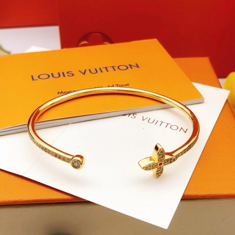 Louis Vuitton Bracelets Affordable 248244