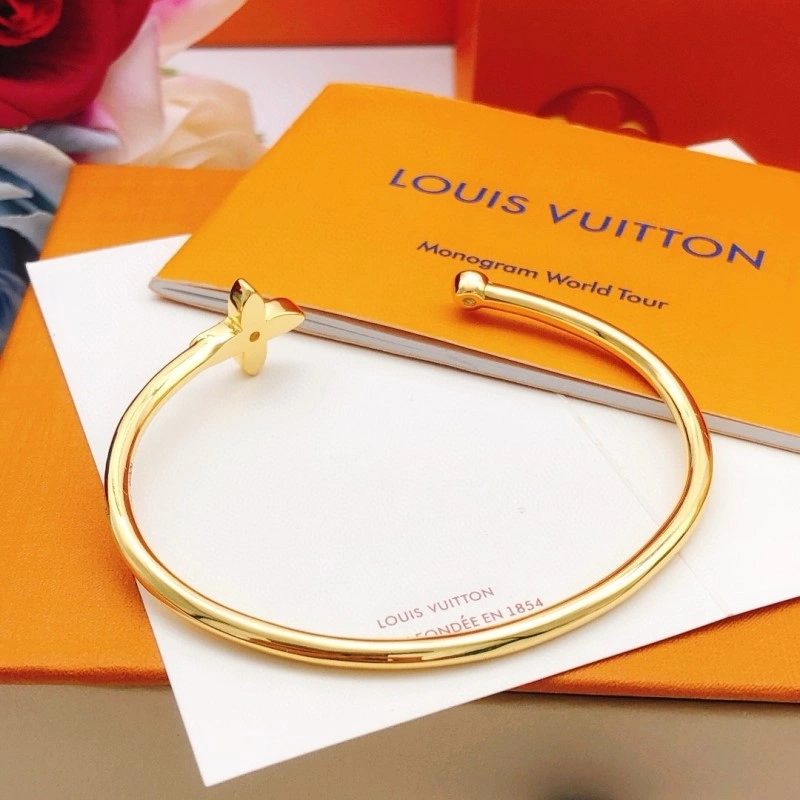 Louis Vuitton Bracelets Affordable 248244