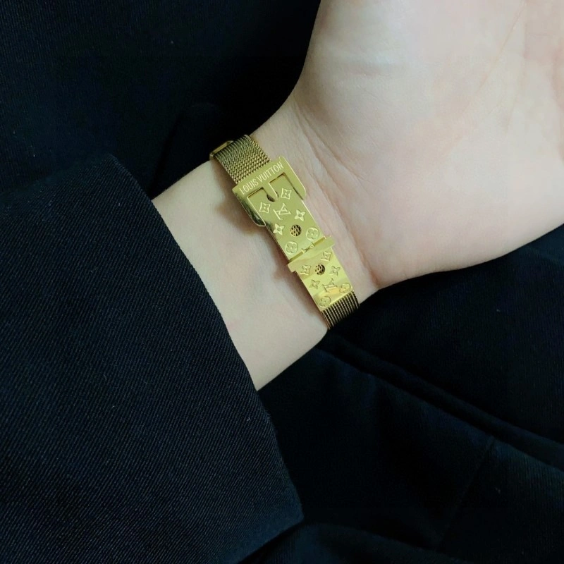 Louis Vuitton Bracelets Refined 248246