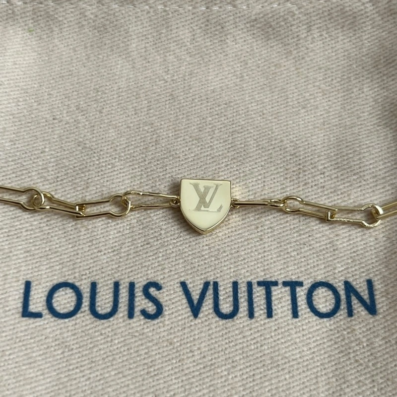 Cozy Louis Vuitton Bracelets 248230