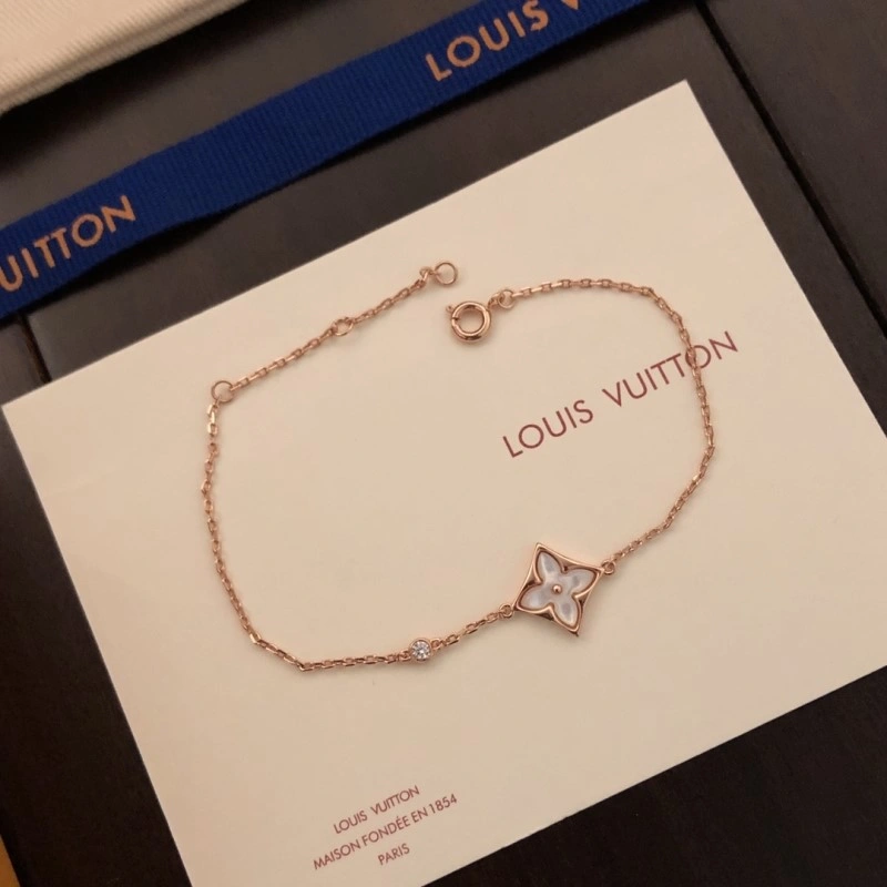 Fashionable Louis Vuitton Bracelets 248229