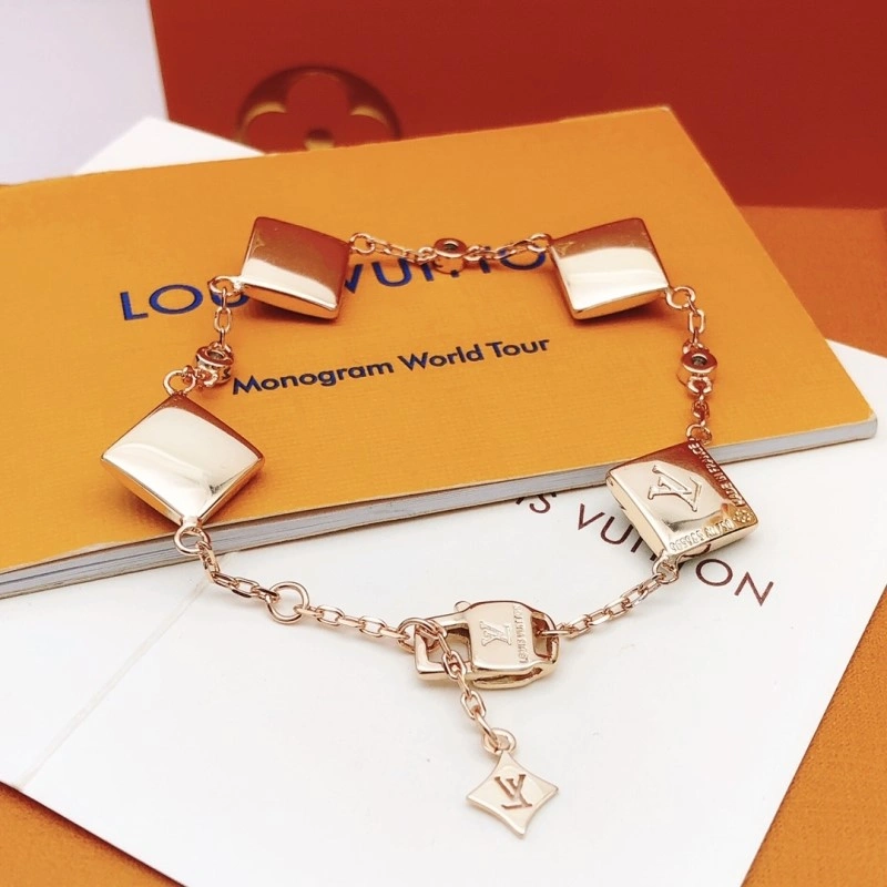 Louis Vuitton Bracelets Sleek 248232