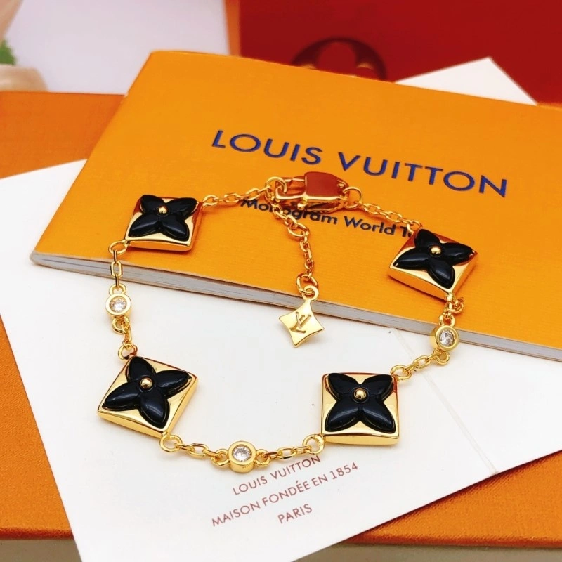 Louis Vuitton Bracelets Lightweight 248222