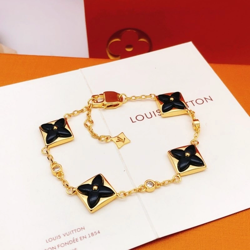 Louis Vuitton Bracelets Lightweight 248222
