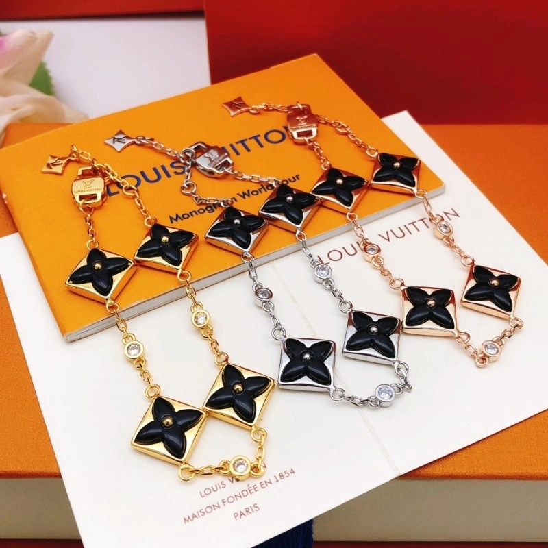 Louis Vuitton Bracelets Lightweight 248222