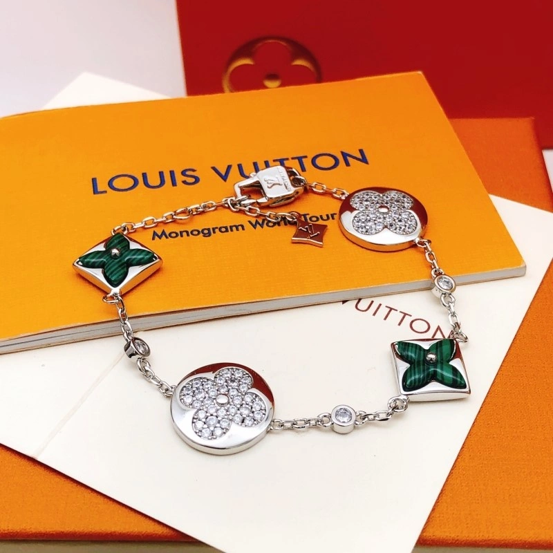 Louis Vuitton Bracelets Effortless 248227