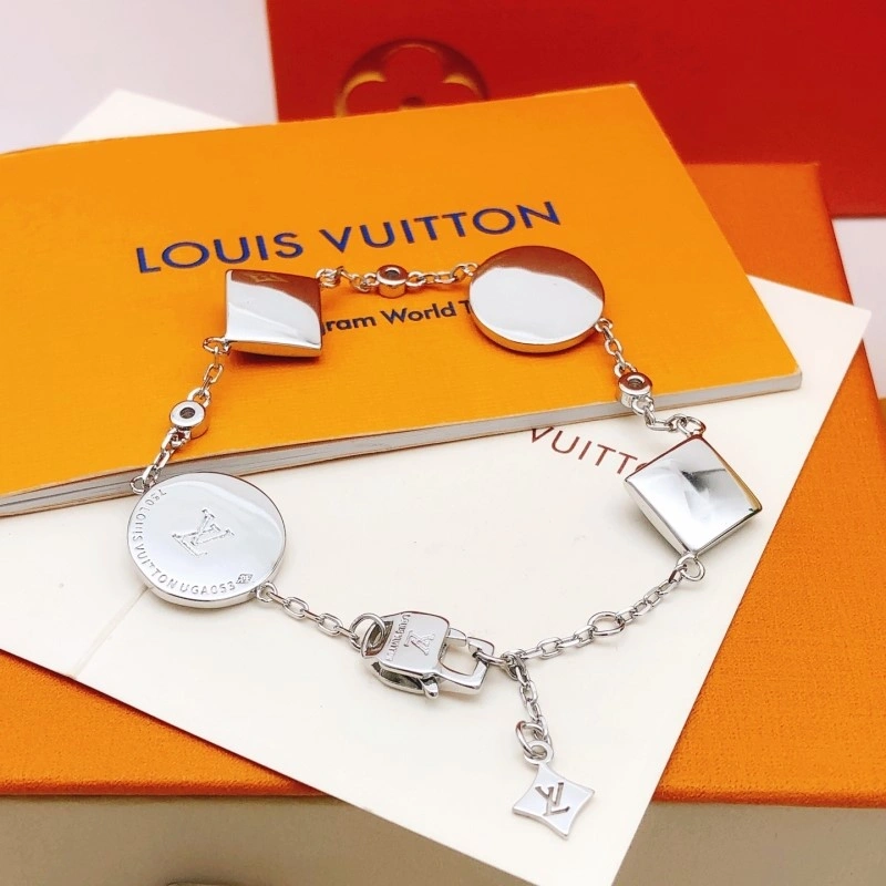 Louis Vuitton Bracelets Effortless 248227