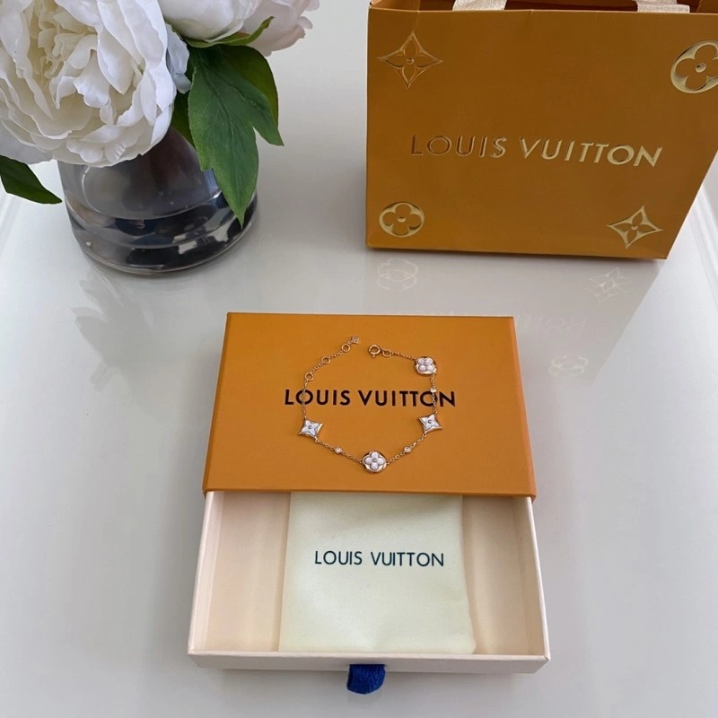 Louis Vuitton Bracelets Soft 248224