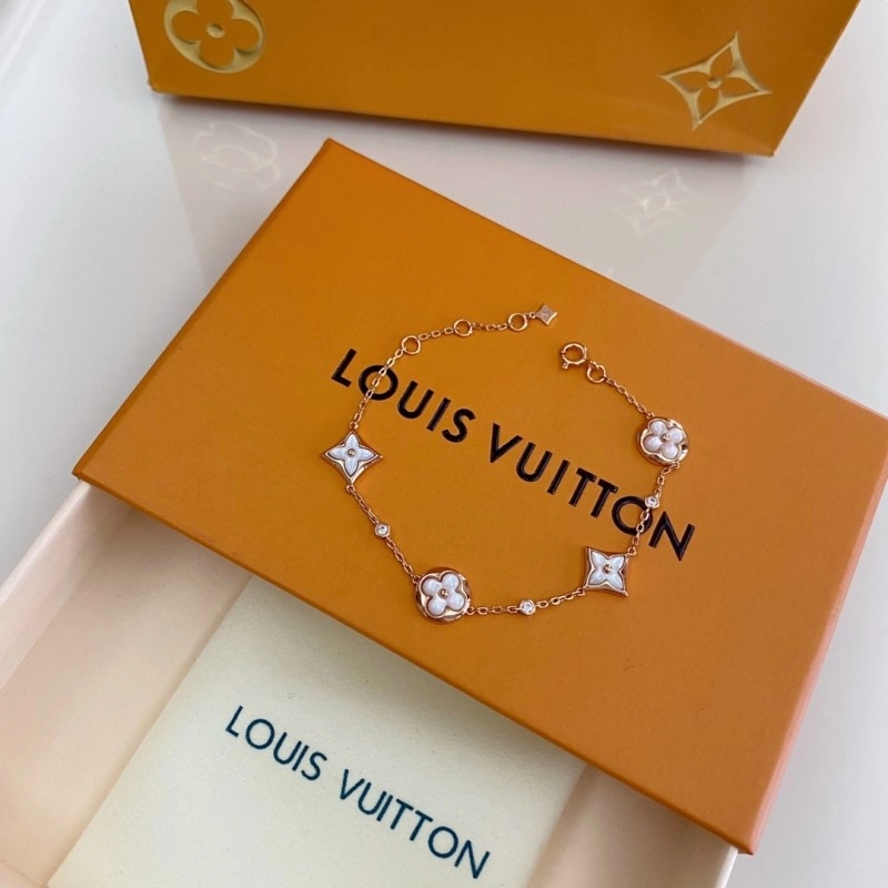 Louis Vuitton Bracelets Soft 248224