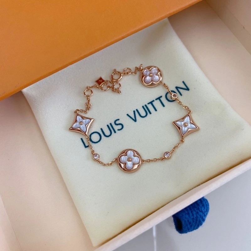 Louis Vuitton Bracelets Soft 248224