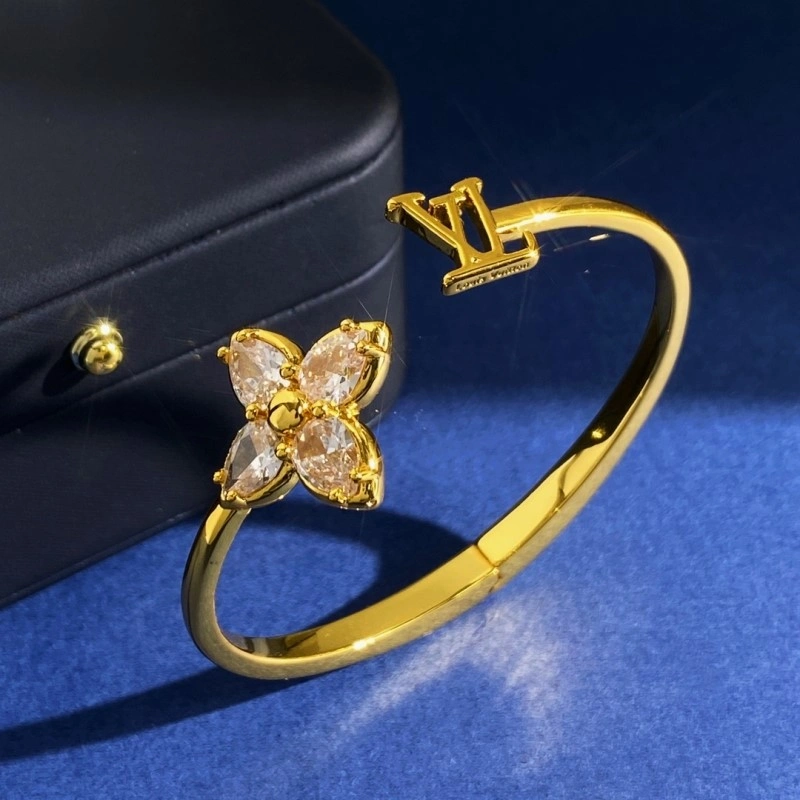 Fashionable Louis Vuitton Bracelets 248220