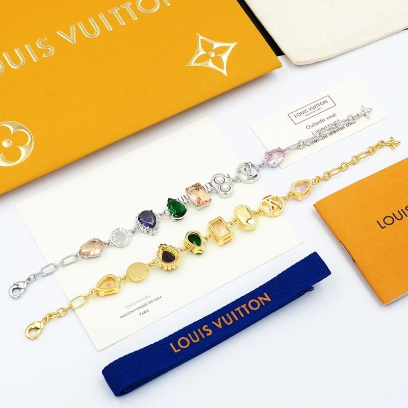 UrbanChic Louis Vuitton Bracelets 248218