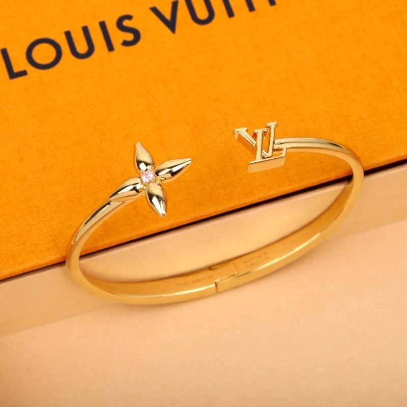 Louis Vuitton Bracelets Durable 248216