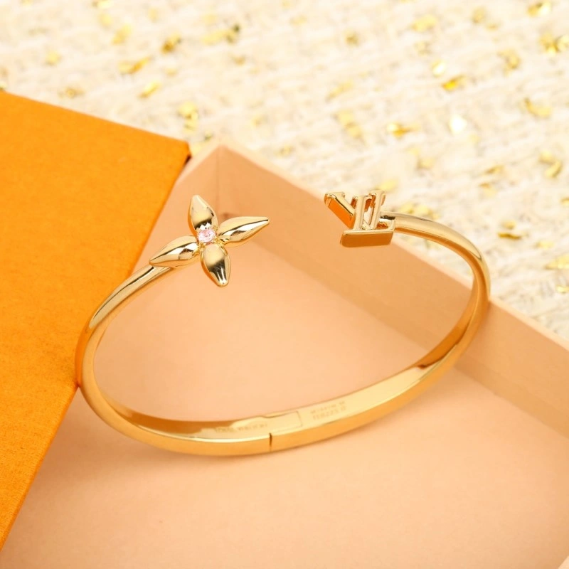 Louis Vuitton Bracelets Durable 248216