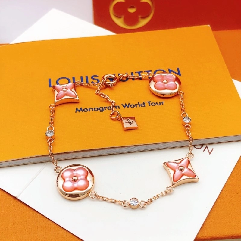 Cozy Louis Vuitton Bracelets 248215