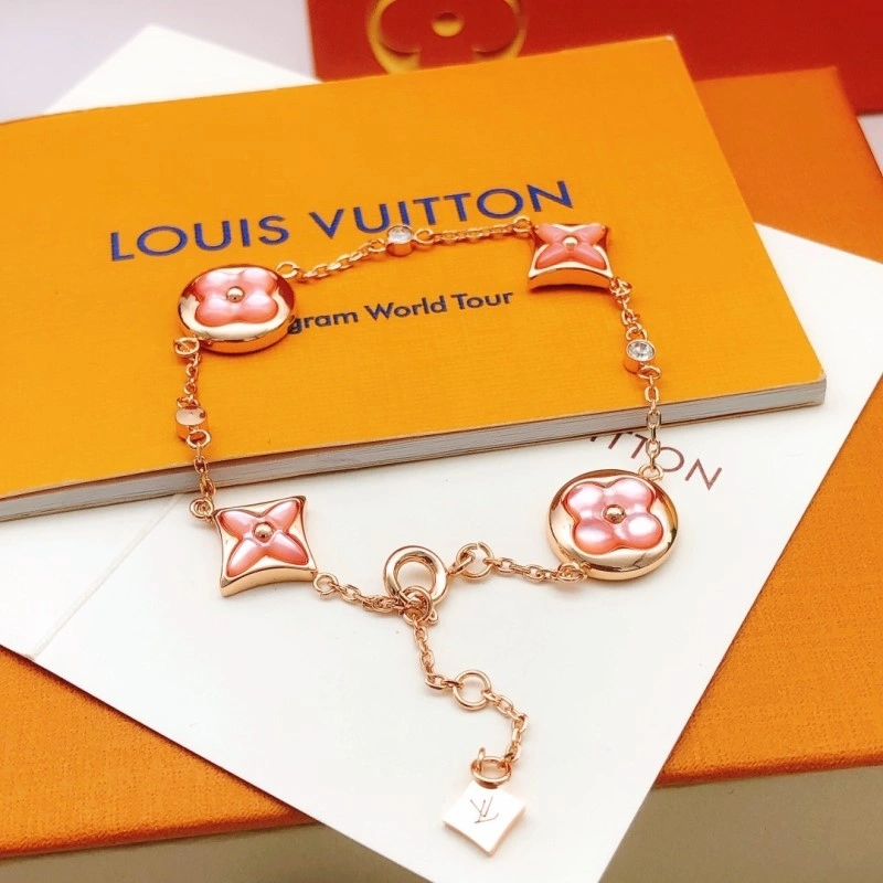 Cozy Louis Vuitton Bracelets 248215