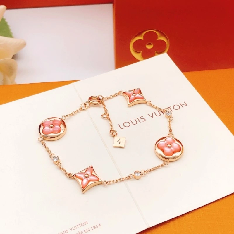 Cozy Louis Vuitton Bracelets 248215