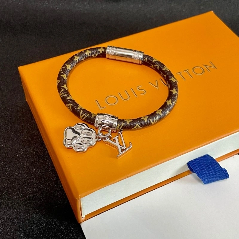 Louis Vuitton Bracelets Durable 248213