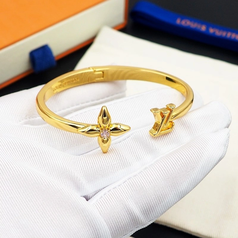 Durable Louis Vuitton Bracelets 248208