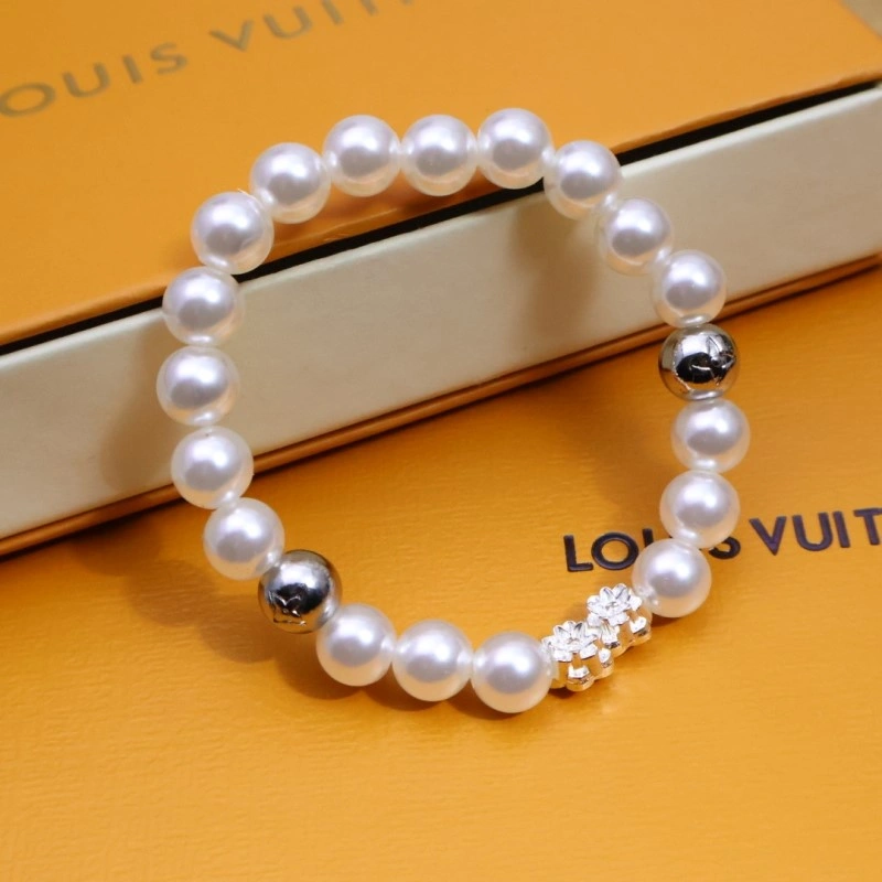 UrbanChic Louis Vuitton Bracelets 248187