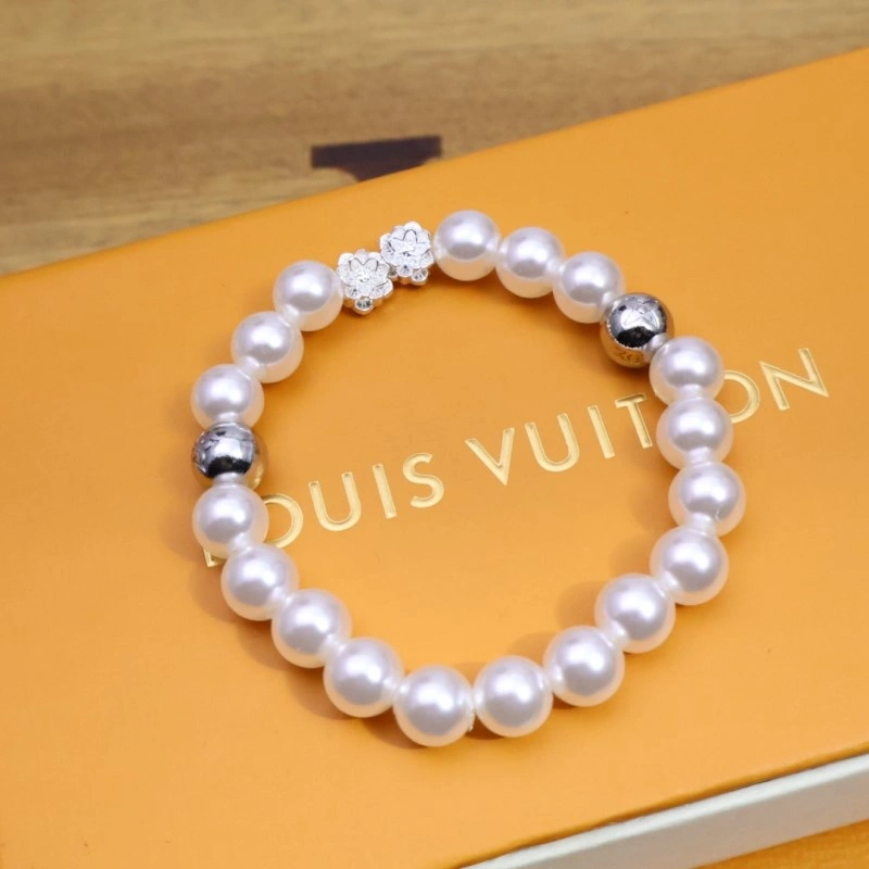 UrbanChic Louis Vuitton Bracelets 248187