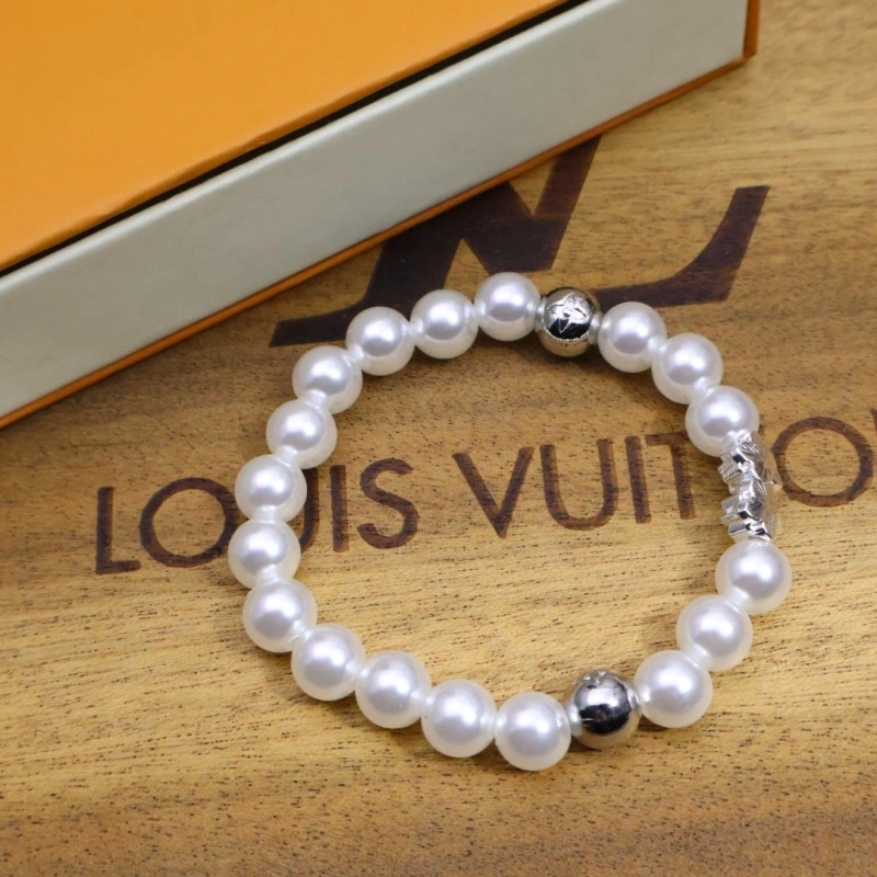 UrbanChic Louis Vuitton Bracelets 248187