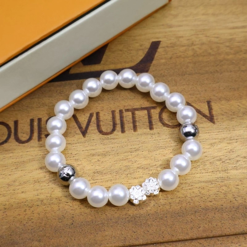 UrbanChic Louis Vuitton Bracelets 248187